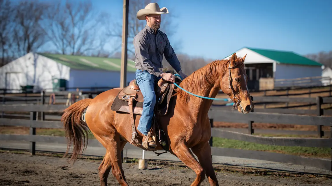 Scott Purdum demonstrating a balanced riding position on horseback